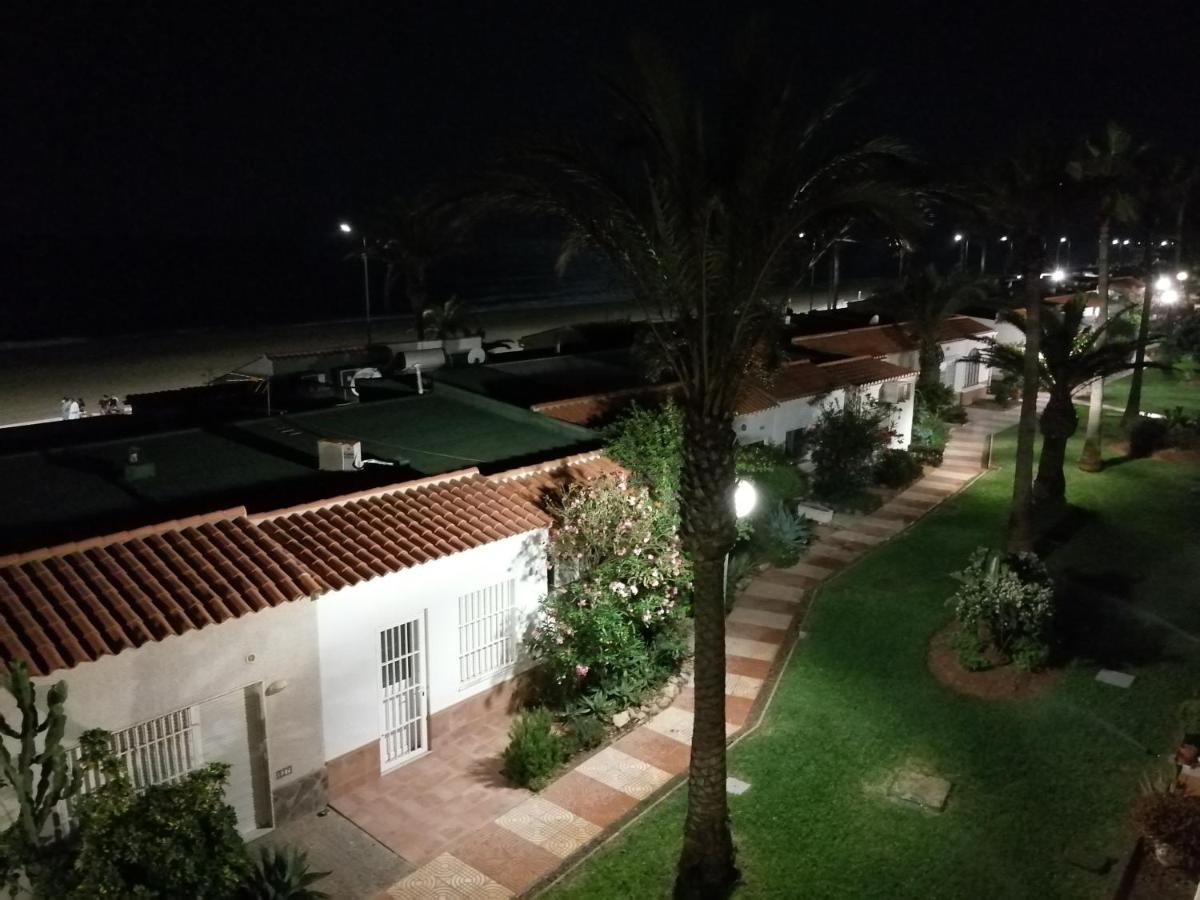 Estudio Frente Al Mar Рокетас-де-Мар Экстерьер фото